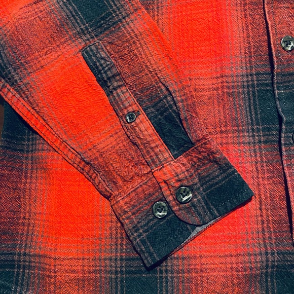 Womens Woolrich Womens Large Plaid Red Black Button Front Long Sleeve Shirt - Picture 2 of 9